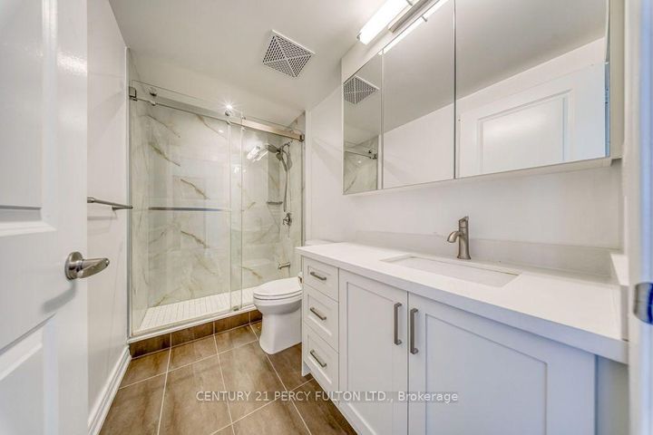 Photo 20 at 1030 - 2885 Bayview Avenue, Bayview Village, Toronto