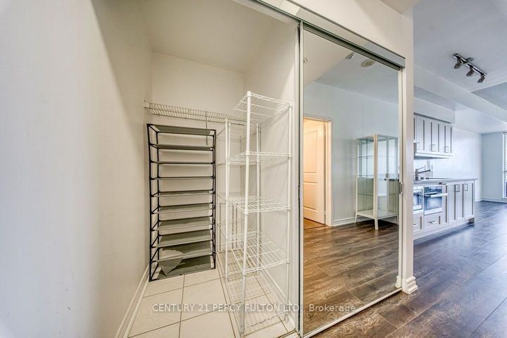 Photo 21 at 1030 - 2885 Bayview Avenue, Bayview Village, Toronto