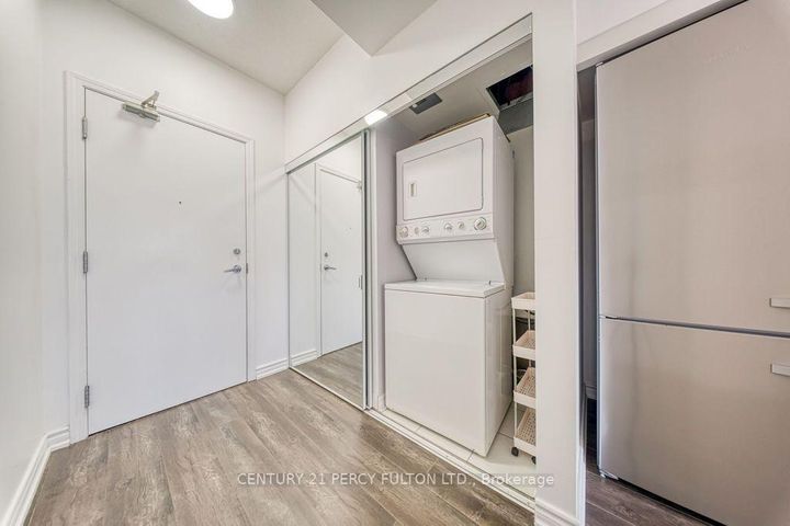 Photo 22 at 1030 - 2885 Bayview Avenue, Bayview Village, Toronto