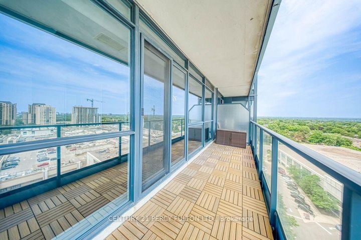 Photo 24 at 1030 - 2885 Bayview Avenue, Bayview Village, Toronto