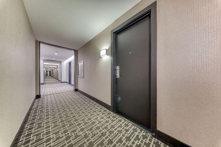 Photo 28 at 1030 - 2885 Bayview Avenue, Bayview Village, Toronto