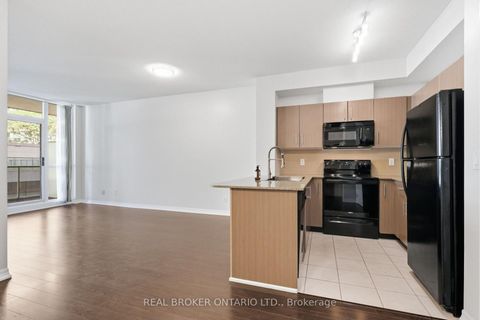 Photo 4 at 415 - 12 Yonge Street, Waterfront Communities C1, Toronto