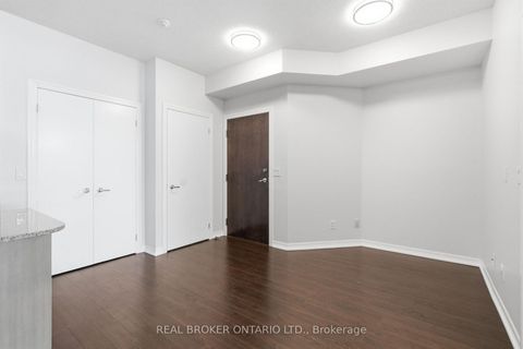 Photo 12 at 415 - 12 Yonge Street, Waterfront Communities C1, Toronto