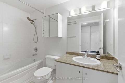 Photo 25 at 415 - 12 Yonge Street, Waterfront Communities C1, Toronto