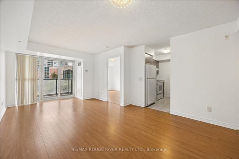 Photo 4 at 330 - 35 Saranac Boulevard, Lawrence, Toronto