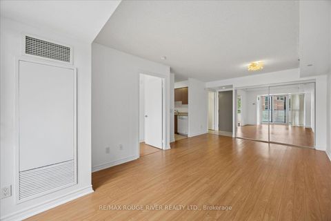 Photo 7 at 330 - 35 Saranac Boulevard, Lawrence, Toronto