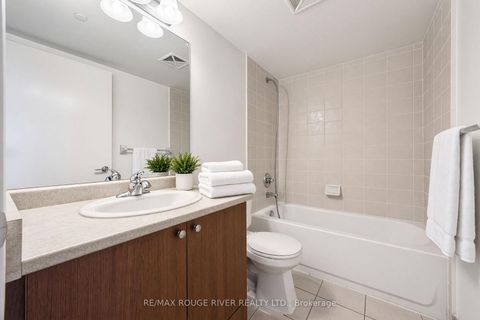 Photo 14 at 330 - 35 Saranac Boulevard, Lawrence, Toronto
