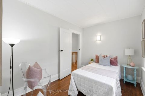 Photo 18 at 1056 Woodbine Avenue W, Danforth, Toronto