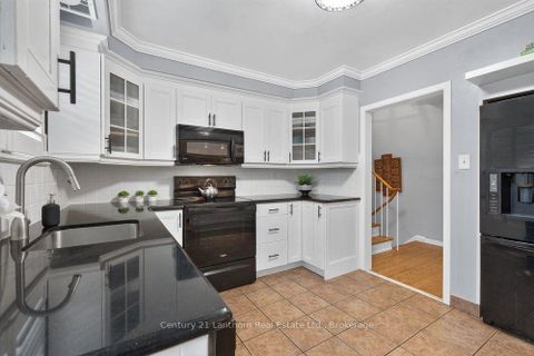 Photo 8 at 333 Jeffcoat Drive, Clairville, Toronto