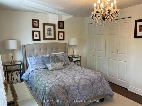 Photo 12 at 111 Springhead Gardens, North Richvale, Richmond Hill