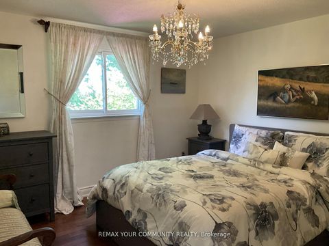Photo 13 at 111 Springhead Gardens, North Richvale, Richmond Hill