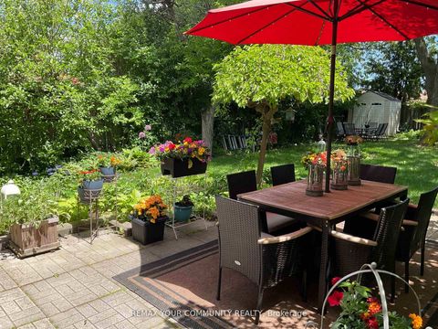 Photo 26 at 111 Springhead Gardens, North Richvale, Richmond Hill
