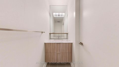 Photo 25 at Th106 - 6 Parkwood Avenue, Casa Loma, Toronto