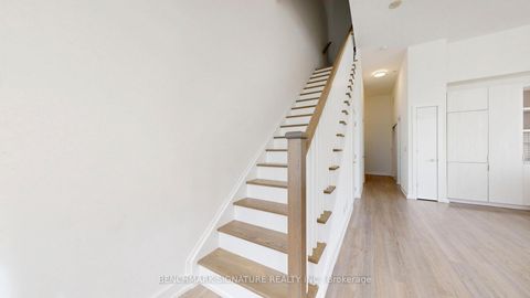 Photo 28 at Th106 - 6 Parkwood Avenue, Casa Loma, Toronto