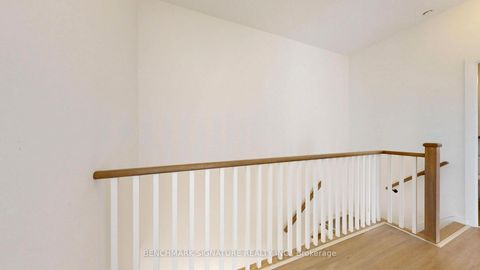 Photo 29 at Th106 - 6 Parkwood Avenue, Casa Loma, Toronto