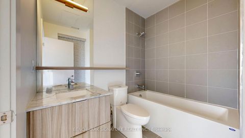Photo 35 at Th106 - 6 Parkwood Avenue, Casa Loma, Toronto