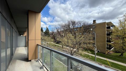Photo 44 at Th106 - 6 Parkwood Avenue, Casa Loma, Toronto