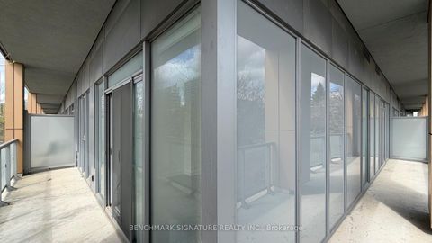 Photo 45 at Th106 - 6 Parkwood Avenue, Casa Loma, Toronto