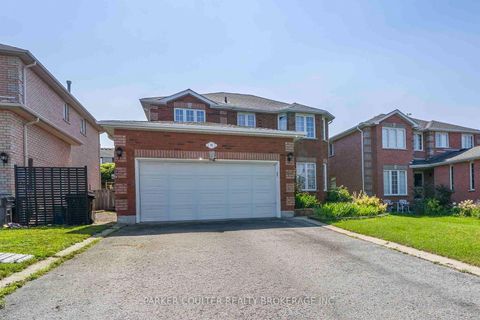 Photo 1 at 15 Shaina Court, Painswick South, Barrie