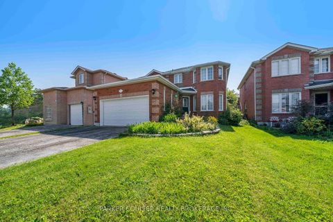 Photo 2 at 15 Shaina Court, Painswick South, Barrie