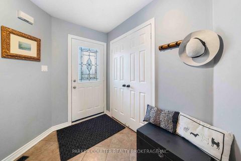 Photo 5 at 15 Shaina Court, Painswick South, Barrie