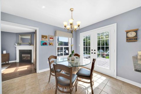 Photo 10 at 15 Shaina Court, Painswick South, Barrie