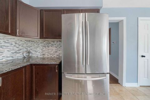 Photo 16 at 15 Shaina Court, Painswick South, Barrie