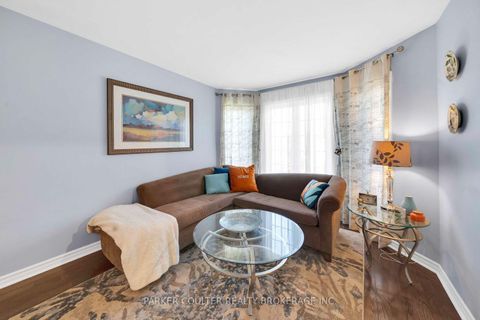 Photo 19 at 15 Shaina Court, Painswick South, Barrie