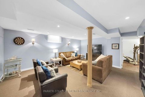 Photo 33 at 15 Shaina Court, Painswick South, Barrie