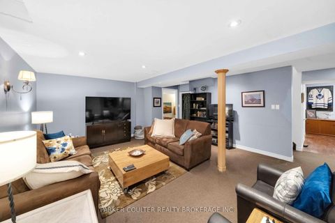 Photo 36 at 15 Shaina Court, Painswick South, Barrie
