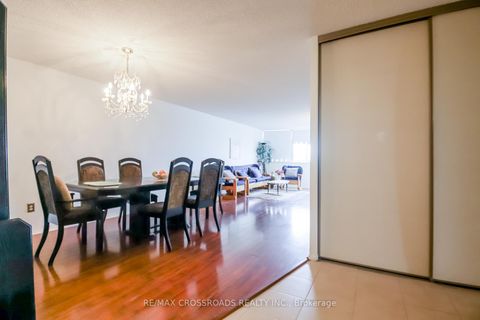Photo 7 at 606 - 3151 Bridletowne Circle, L'Amoreaux, Toronto