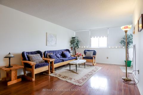 Photo 12 at 606 - 3151 Bridletowne Circle, L'Amoreaux, Toronto