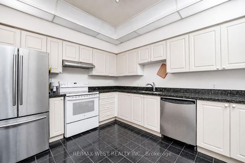 Photo 1 at PH103 - 8 Lee Centre Drive, Woburn, Toronto