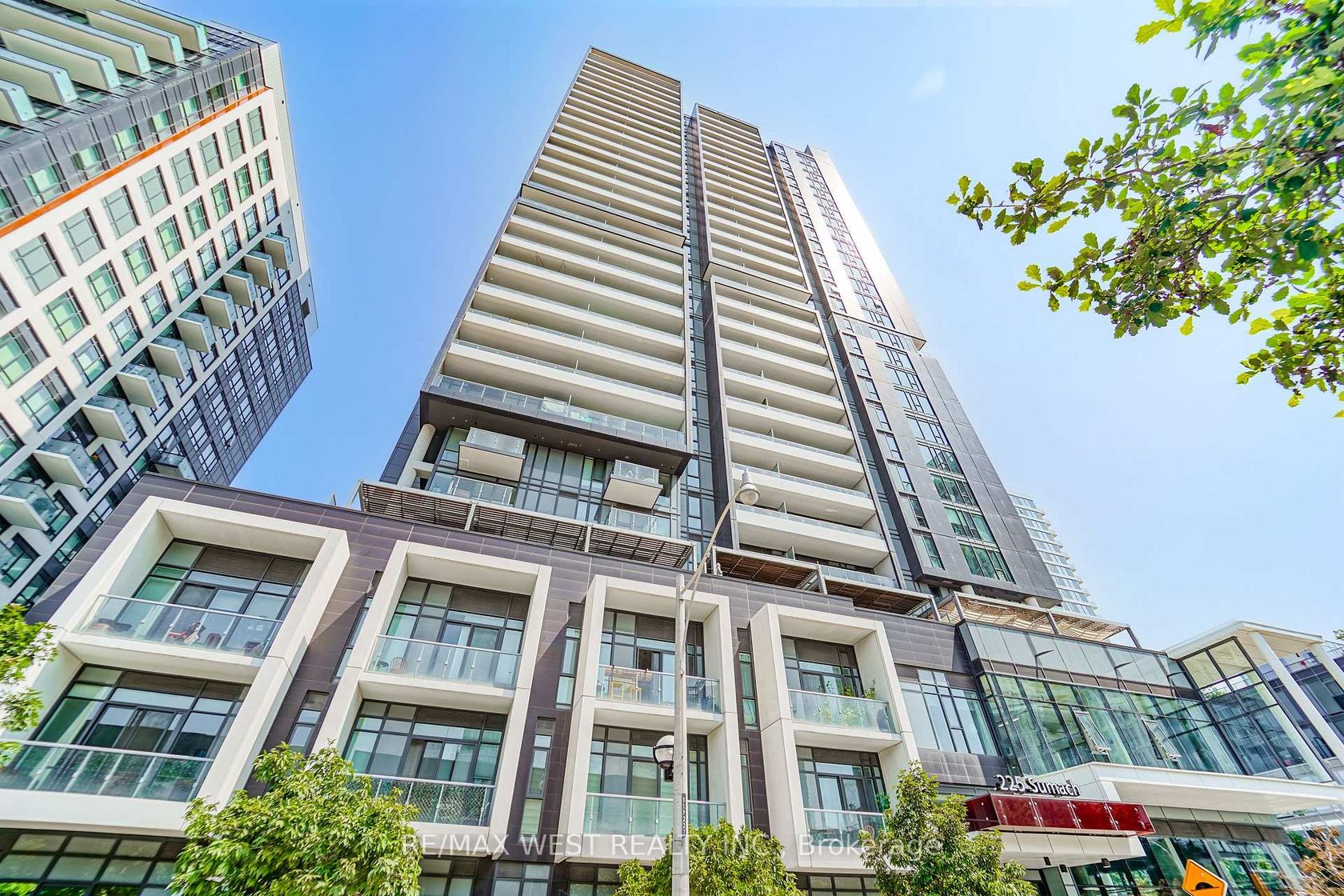 1511 - 225 Sumach Street, Regent Park, Toronto photo 5