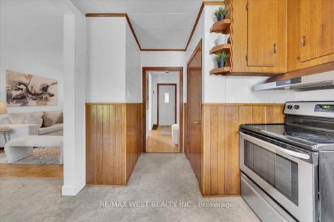 Photo 9 at 73 Seventeenth Street, New Toronto, Toronto