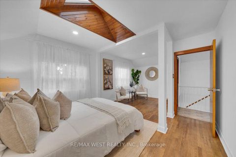 Photo 12 at 73 Seventeenth Street, New Toronto, Toronto