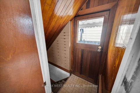 Photo 18 at 73 Seventeenth Street, New Toronto, Toronto
