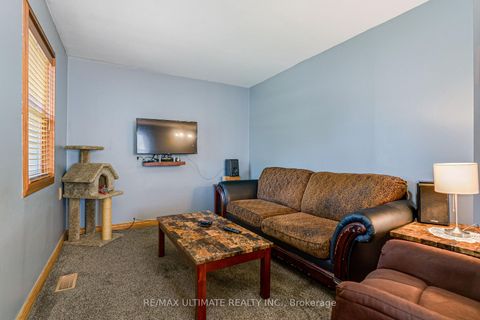 Photo 3 at 632 Trethewey Drive, Amesbury, Toronto