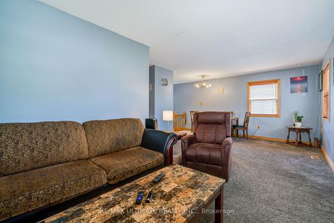 Photo 4 at 632 Trethewey Drive, Amesbury, Toronto