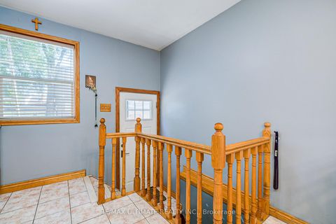 Photo 10 at 632 Trethewey Drive, Amesbury, Toronto