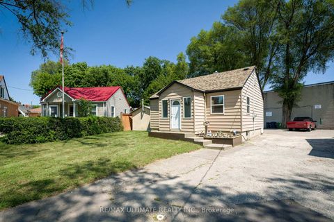 Photo 30 at 632 Trethewey Drive, Amesbury, Toronto