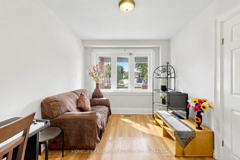 Photo 5 at 484 Glenholme Avenue, Oakwood Village, Toronto