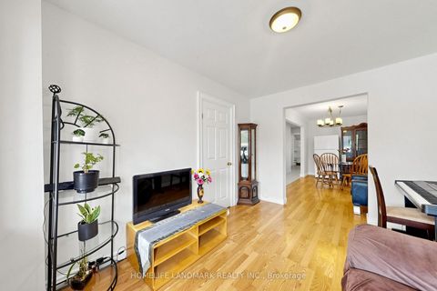 Photo 8 at 484 Glenholme Avenue, Oakwood Village, Toronto
