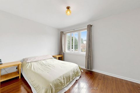 Photo 24 at 484 Glenholme Avenue, Oakwood Village, Toronto