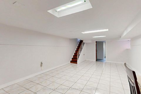 Photo 35 at 484 Glenholme Avenue, Oakwood Village, Toronto