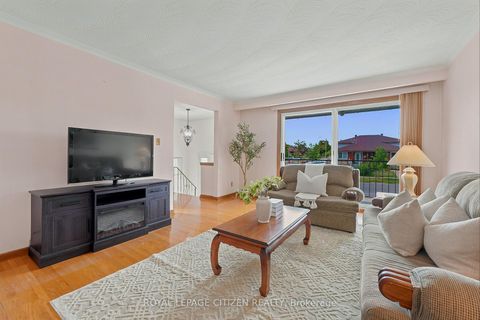 Photo 7 at 37 Firenza Drive, Humber Summit, Toronto