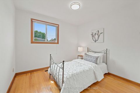 Photo 15 at 37 Firenza Drive, Humber Summit, Toronto