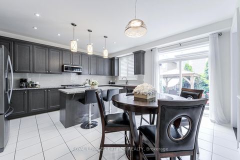 Photo 10 at 41 Danby Street, Kleinburg, Vaughan
