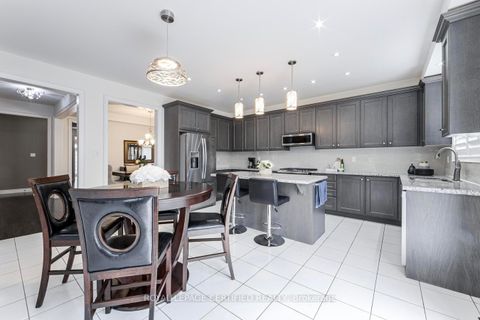 Photo 11 at 41 Danby Street, Kleinburg, Vaughan