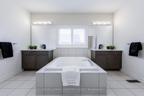 Photo 22 at 41 Danby Street, Kleinburg, Vaughan